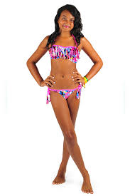 Résultat de recherche d'images pour "garçon maillot de bain"