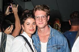 Pedro Novaes e Namorada: Romance Discreto Completa 5 Anos! 🤫