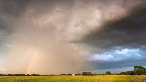 Frente fria provoca virada no tempo no Brasil e causa chuva forte em algumas regiões