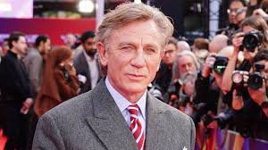 Daniel Craig