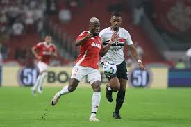 ¡São Paulo suma otra victoria y se acerca al G-6 en el Brasileirão! - Imagen principal del artículo