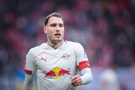 Tropeços do Bayern animam lateral do RB Leipzig na Copa da Alemanha: "Vimos que eles são vulneráveis"
