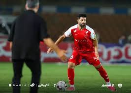 تصمیمی که منجر به مصدومیت کاپیتان پرسپولیس شد!