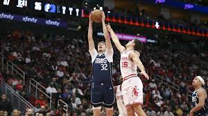 Reed Sheppard's Rising Star: Defensive Prowess and Sharpshooting Fuel Award Buzz