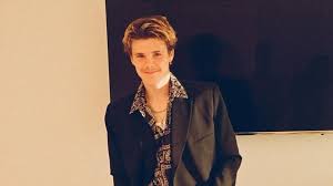 Cruz Beckham 'Causa' na Itália! Volume na Sunga e Namorada Brasileira! - Imagen principal del artículo