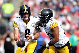 Jaylen Warren during a game with the Pittsburgh Steelers