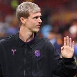 Watch Barcelona arrive in Istanbul — UEFA.com