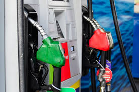 Sin variaciones importantes: así amanecen los precios de las gasolinas este lunes