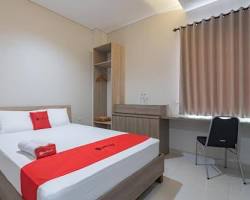 Image of RedDoorz Plus @ Cirebon City Center hotel