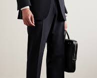 man wearing Anthony Cleverley shoes with a suitの画像