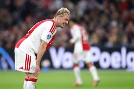 Marcos Leonardo makes first Eredivisie start as Ajax lead Groningen 2-0