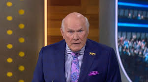 Terry Bradshaw's NFL Insights and Family Cookbook Recipes