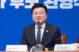 신용한 민주당 충북지사 예비후보 "명태균, 선거법 위반 등 고소"