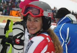 Resi Stiegler gewinnt FIS Slalom der Damen in Cooper