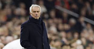 Nacional vs. Benfica: Premier League Clash - November 2025 Preview