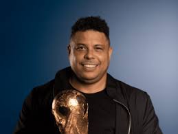Esporte - HISTORIANDO AS COPAS 16: RONALDO FENÔMENO CARUARA E A VOLTA POR CIMA