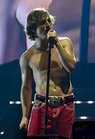 Benson Boone Body Type Shape Physique Figure