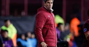 Lanús, ante Instituto, quiere recuperarse del golpe copero