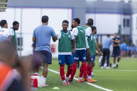 Roger marca três gols e Bahia goleia por 6 a 1 na estreia do Baianão sub-20