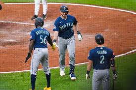 Mariners Clinch Dramatic Extra-Innings Win Over Orioles with Arozarena's Clutch Homer