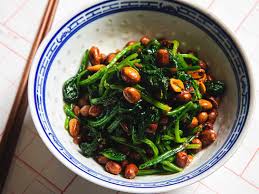 Chinese Spinach and Peanut Salad Recipe