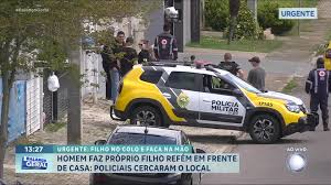 Homem é detido após manter filho de 2 anos refém dentro de carro no Paraná