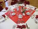 Decoration de table de mariage rouge et blanc