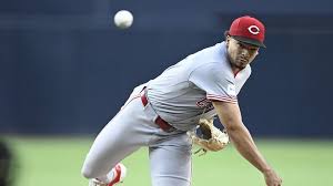 Cincinnati Reds Snap Five-Game Losing Streak in Thrilling 5-3 Win vs. Padres