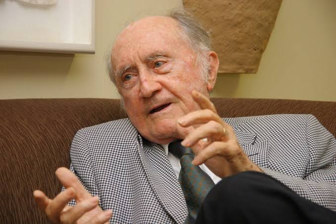 'Do país constitucional ao país neocolonial': uma homenagem ao Professor  Paulo Bonavides, o príncipe dos constitucionalistas - Disparada