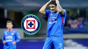 Cruz Azul Loses 'El Toro' Fernández and Raises Concerns for Playoffs