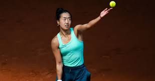 Li earns second top 10 win in Madrid as Swiatek retires in third set