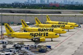 Quiebra la aerolínea estadunidense Spirit, víctima de la guerra en Irán