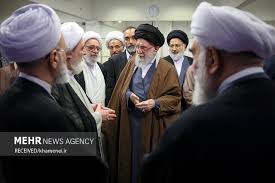 دیدار دست‌اندرکاران کنگره بین‌المللی میرزای نائینی با رهبر معظم انقلاب