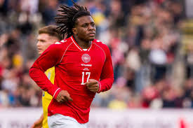Riemer and Solbakken surprise with lineups for Norway-Denmark clash