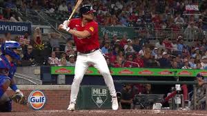 Victor Mederos delivers the first hit by a Braves' pitcher since 2021