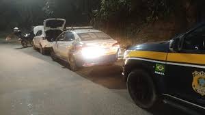 PRF identifica veículo roubado após apoio à Guarda Municipal de VR; motorista alegou ter pegado carro emprestado de amigo