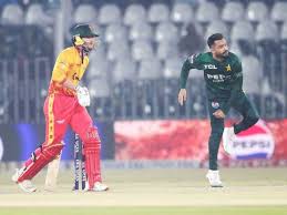 Tri-series - Pakistan win against Zimbabwe in the last over: Babar falls for duck; Nawaz wins it with a bou...