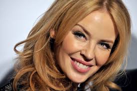 Minogue[V=] - Pagina 6 Images?q=tbn:ANd9GcT_KUkw6JpjQ2VOSCJb8KCQ4JemYO6AE9mSlasFEFkkwCvhBIPX6g