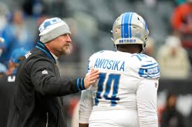 Chargers Add Offensive Line Depth by Signing Kayode Awosika