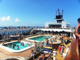 Résultat de recherche d'images pour "photos bateau horizon croisiere de france"