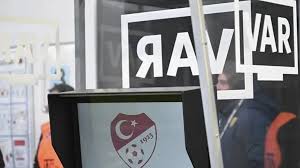 Süper Lig’de günün VAR hakemleri belli oldu: Fenerbahçe maçına Alan Kijas atandı