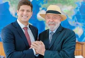 João Campos fecha chapa mais à esquerda para governo de Pernambuco, com Marília Arraes e Humberto Costa