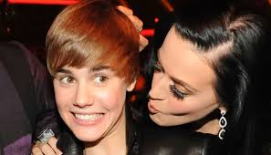 Katy Perry, Justin Trudeau, and Justin Bieber Headline Entertainment News
