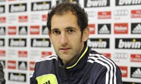 Diego López, durante su presentación con el Madrid (FOTO: Cordon Press). Diego López ha sido presentado, este mediodía, como guardameta del Real Madrid. - diego-lopez5-336x200