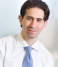 Paul Pignataro is founder and CEO of New York School of Finance. Mr. Pignataro has over 13 years of experience in Investment Banking and Private Equity in ... - Paul_bio01