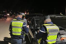 Circulation stoppée, tous les véhicules arrêtés : c'était quoi ce contrôle géant sur l'A40 en direction de Lyon ?