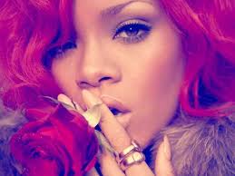 Photo de Rihanna Images?q=tbn:ANd9GcTaZL6DgvDv8D5NRev-m9TgqUecXV4O-sKVrNIYn4sgZ6XJosSQ