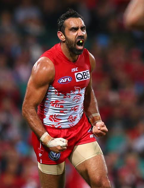 Adam Goodes: Aboriginal AFL star calls out racists | CNN