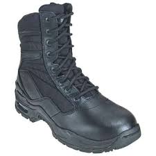 Résultat de recherche d'images pour "combat boots men"