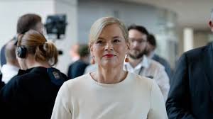 Julia Klöckner privat: Seltene Einblicke und Glückwünsche auf Instagram - Imagen principal del artículo